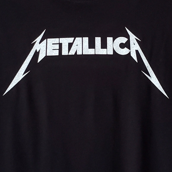 METALLICA T-SHIRT  🖤 - Picture 1 of 4